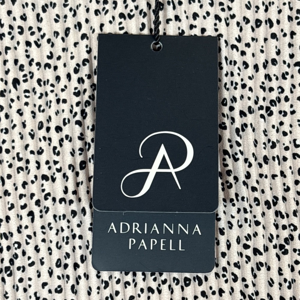 Adrianna Papell Women V Neck Flutter Sleeve Pleat Top NWT $69 Pink/Black Medium - Picture 2 of 13